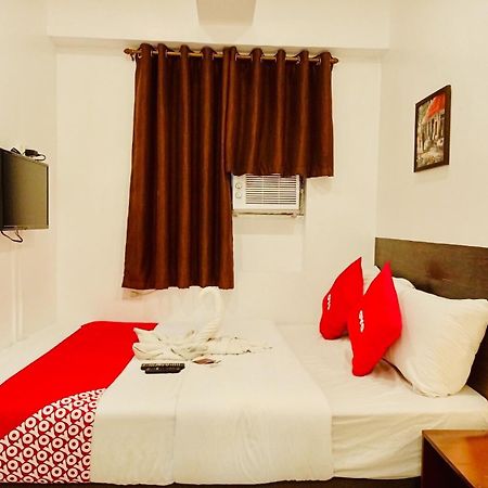 Oyo 888 City Stay Inns Fortview Bgc Pasig City Exterior foto
